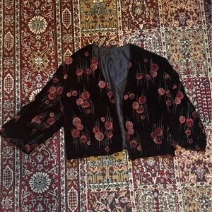 Deco cropped shoulder jacket